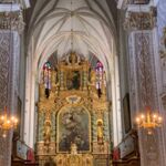 Flusskreuzfahrt Donau prächtiger Kirchenaltar
