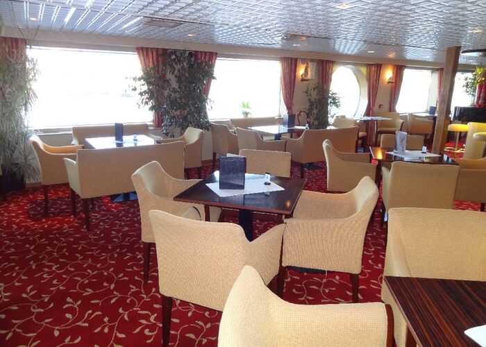MS Normandie Salon
